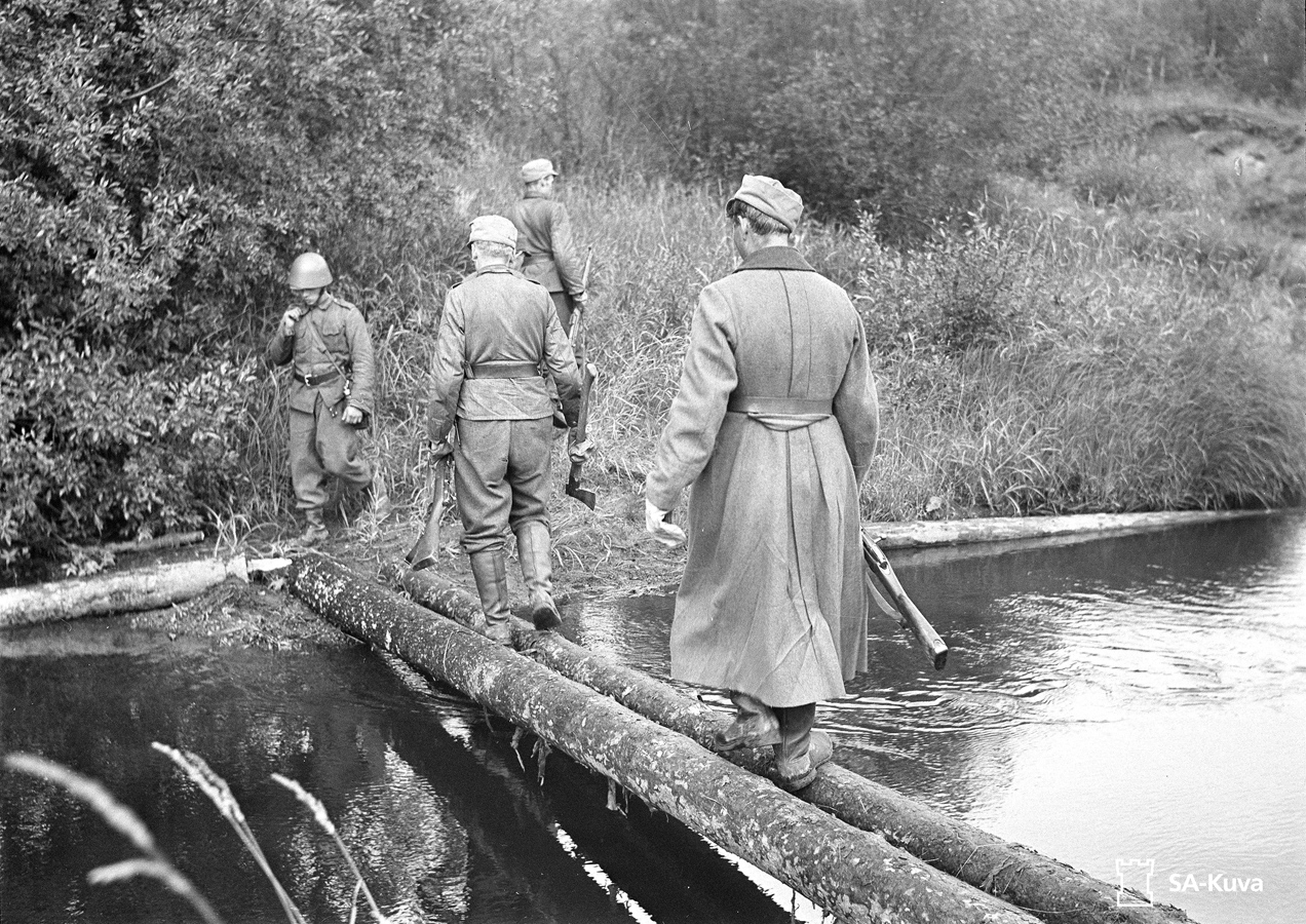 September 2, 1941. Finnish troops crossing Rajajoki River