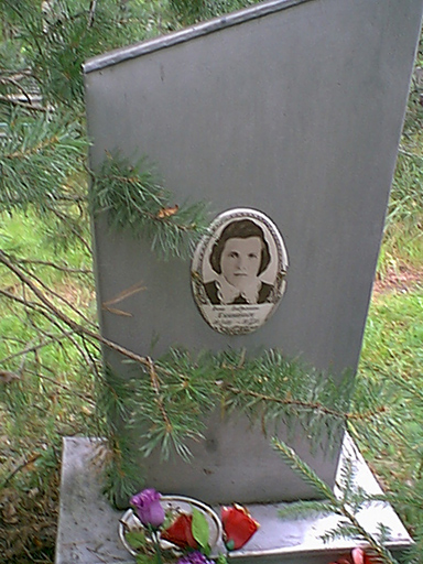 15. elokuuta 2005. Hauta Besovetsin kalmistossa