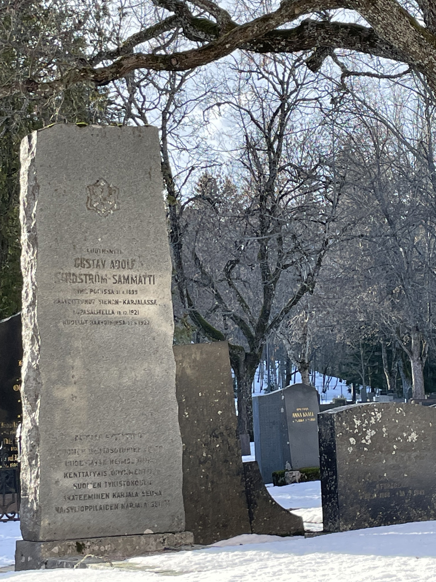 15. maaliskuuta 2023. Espoo. Gustaf Adolf Sandströmin hautakivi