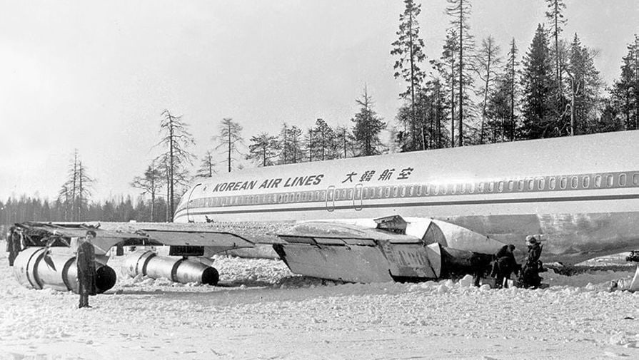 Huhtikuu 1978. Boeing-707 Korpijärven jäällä