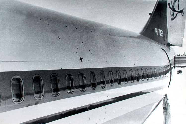 Huhtikuu 1978. Boeing-707 Korpijärven jäällä