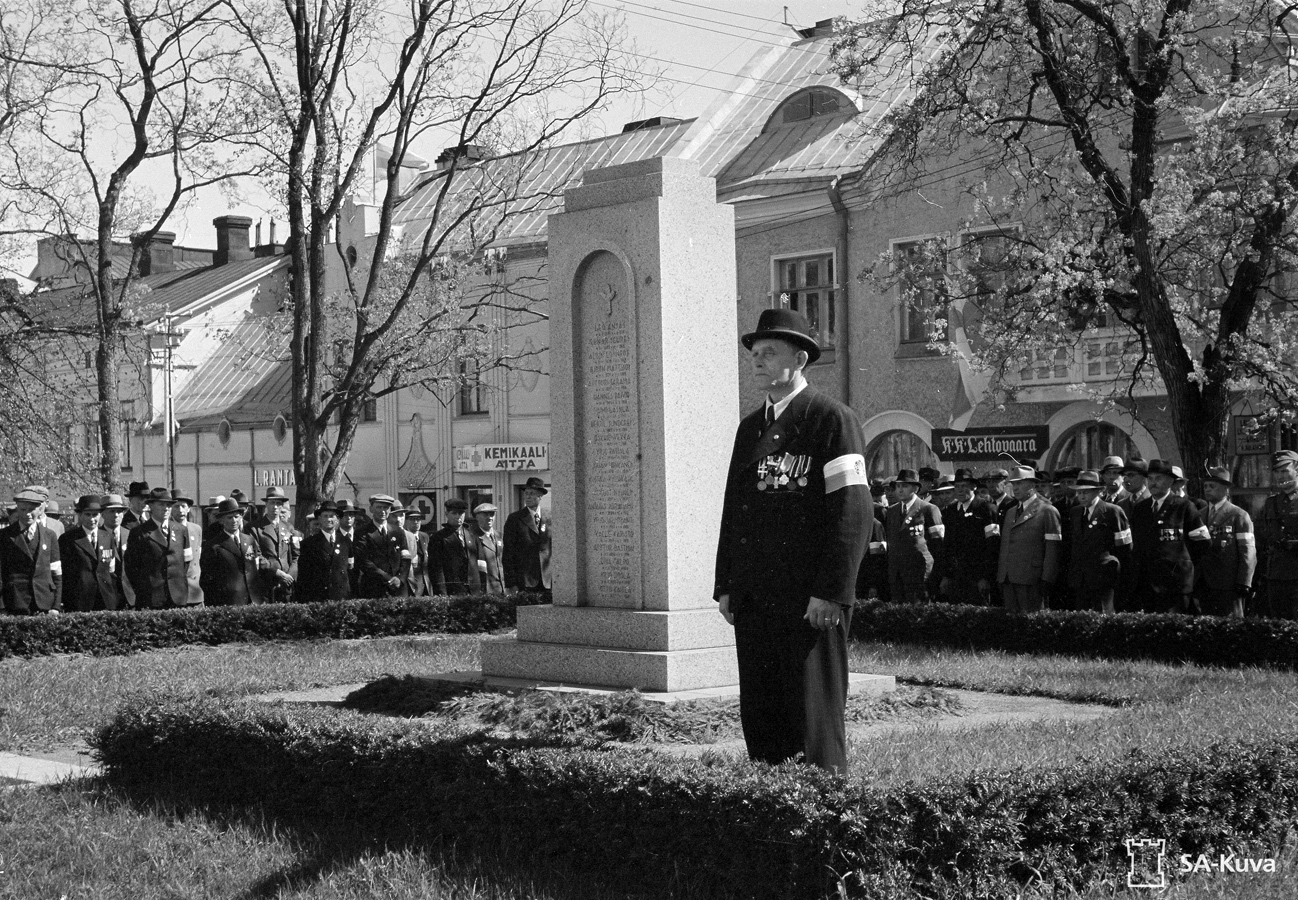 16 мая 1943 года. Монумент павшим в Финской освободительной войне