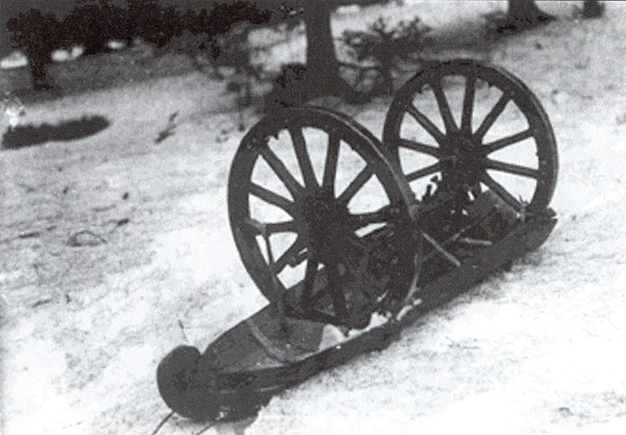 Начало 1930-х годов. Транспортировка орудия в зимных условиях