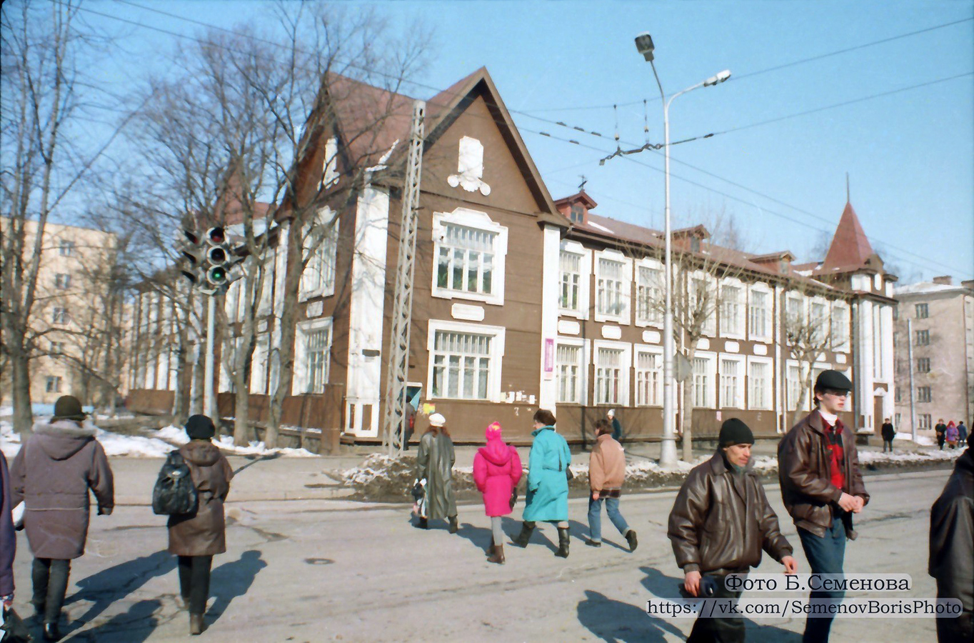 1997 год. Петрозаводск. Здание треста «Карелдрев»