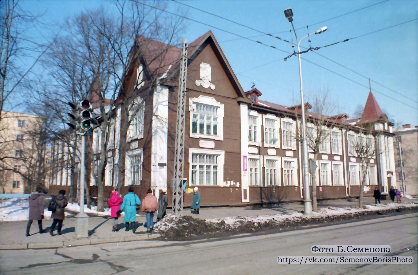 1997 год. Петрозаводск. Здание треста «Карелдрев»