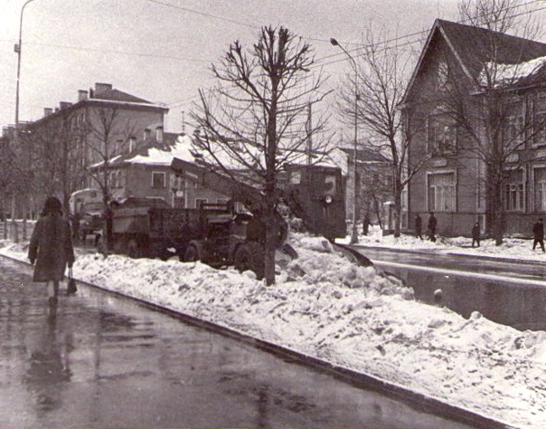 1960-luvun. Petroskoi. Kareldrev -trustin rakennus