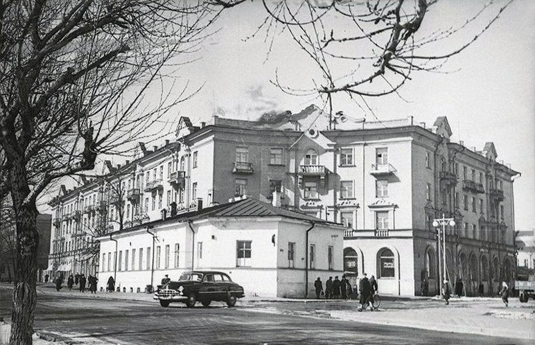 Апрель 1956 года. Петрозаводск. Улица К.Маркса