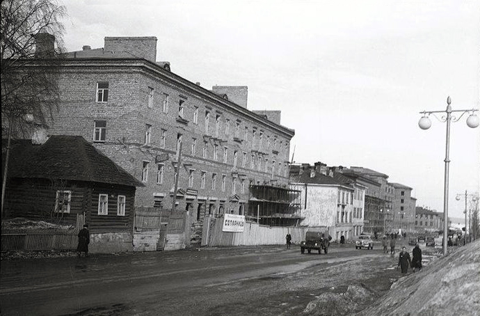 April 1956. Lenin Avenue