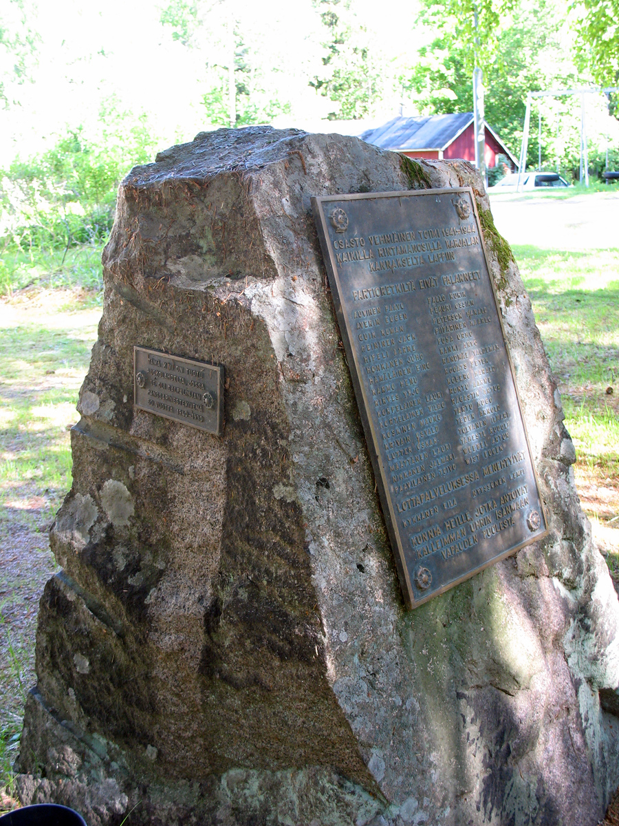 9. kesäkuuta 2012. Kaukopartio-osasto Vehniäisen muistomerkki