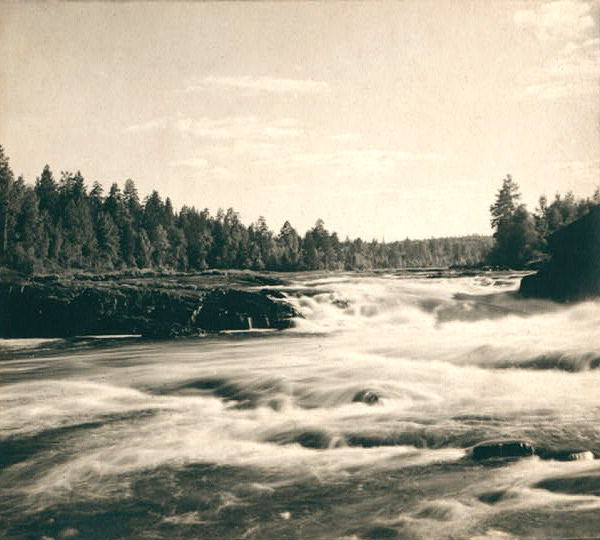 1915. Suna River. Girvas Waterfalls