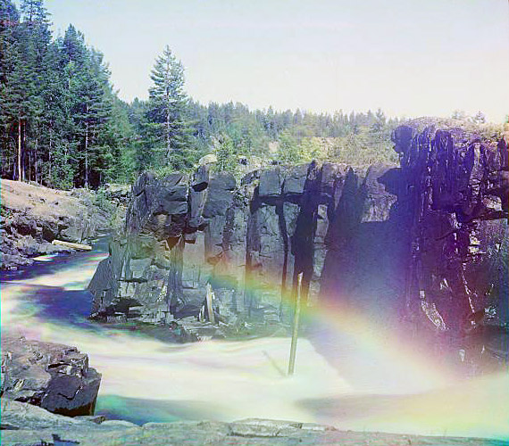 1915. Suna River. Por-Porog Waterfalls