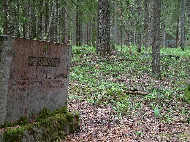 June 14, 2004. Korpiselkä. Cemetery