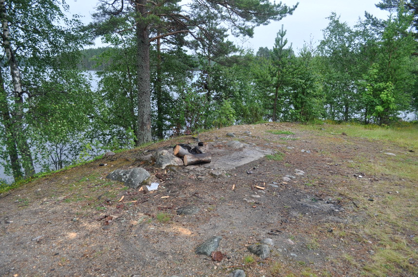 28. heinäkuuta 2015. Tolvajärvi. Runonlaulajien muistomerkin perusta