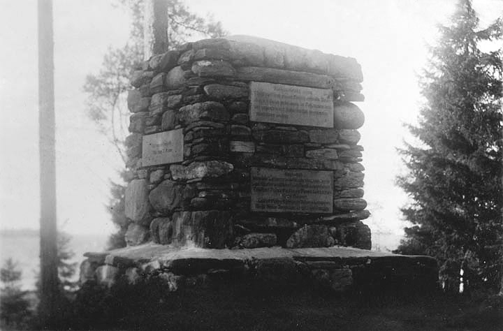 1930-luvun. Hiekan taistelun muistomerkki