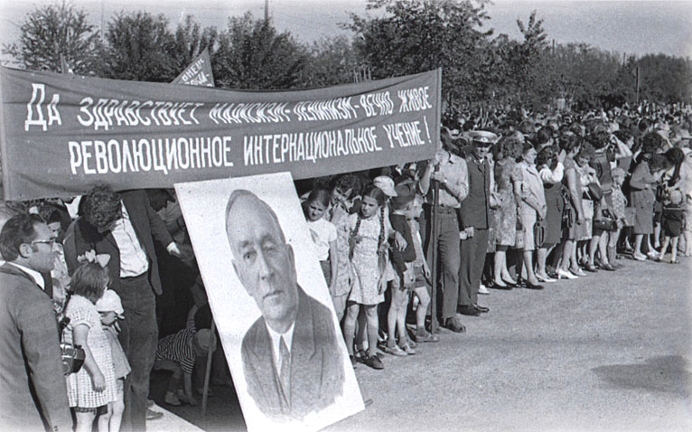 22. kesäkuuta 1973. Kuusisen monumentin paljastus Petroskoissa
