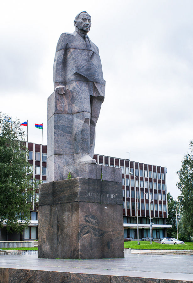 2010's. Monument to Kuusinen in Petrozavodsk