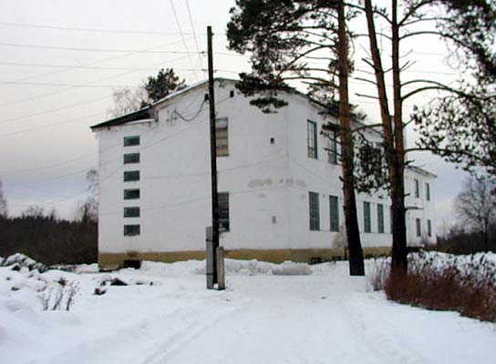 January 2002. Huuhanmäki. School