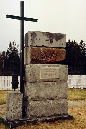 May 1999. Memorial cross