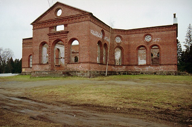May 1999. Ruins of the church