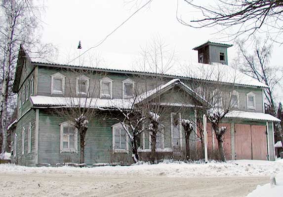 January 2002. Lahdenpohja. Fire station
