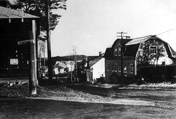 1930's. The Church Street, entrance to Lahdenpohja