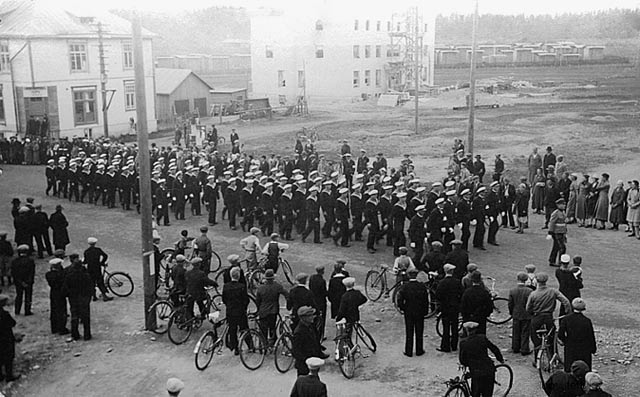 1936 год. Лахденпохья. Парад