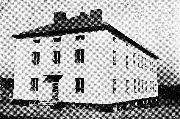 1938. Niva. The Primary School