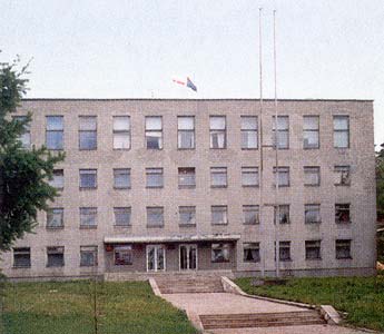 2000 год. Лахденпохья. Здание районной администрации