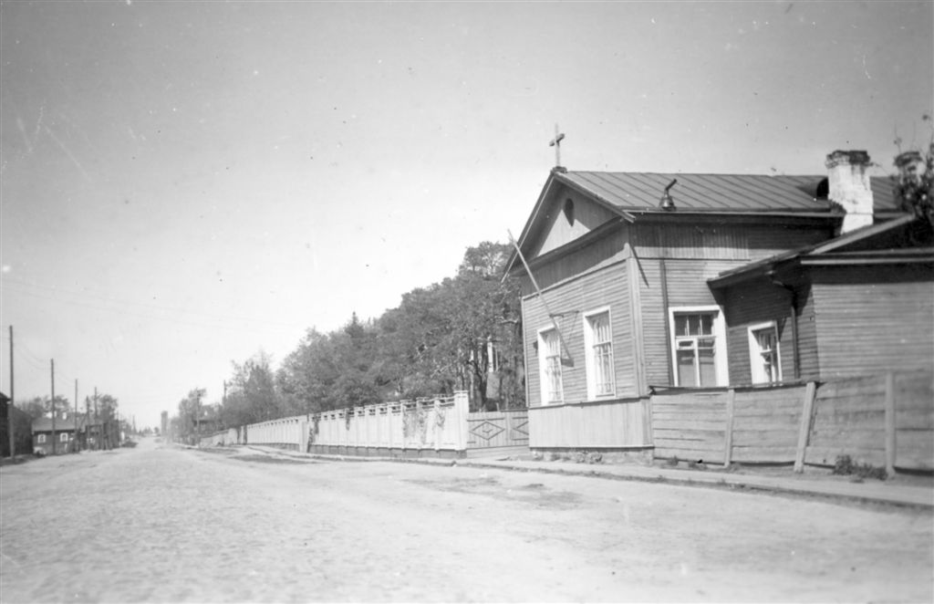 1940-luvun alussa. Äänislinna (entinen Petroskoi). Aunuksenkatu (entinen Hertseninkatu). Luterilainen kirkko