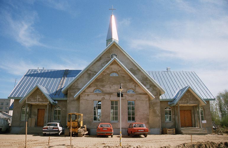 1998 год. Лютеранская церковь в Олонце