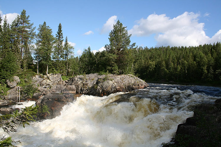 2007. Kivakka Waterfall