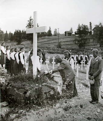1942 год. Импилахти. Могилы героев