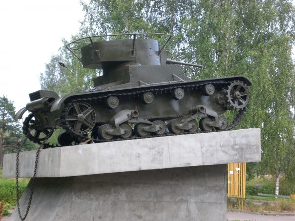 2007. Pitkäranta. T-26 panssarivaunun täysikokoinen malli