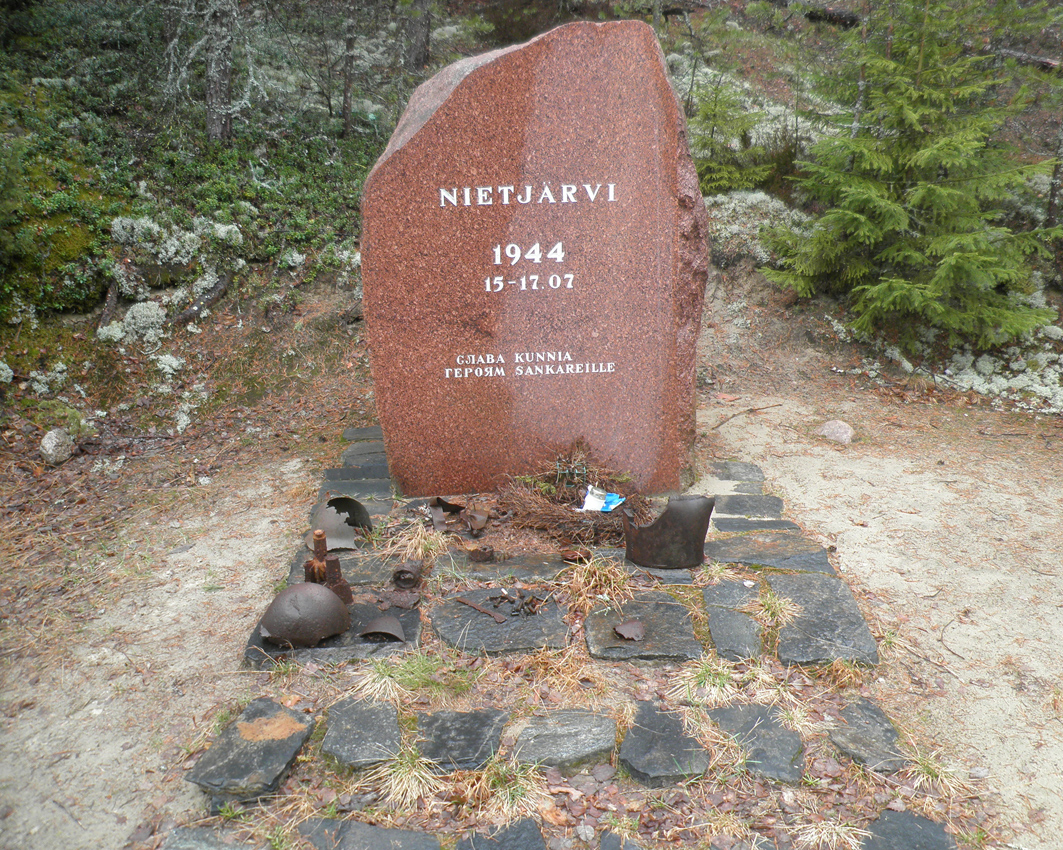 2013. Nietjärven taistelun monumentti