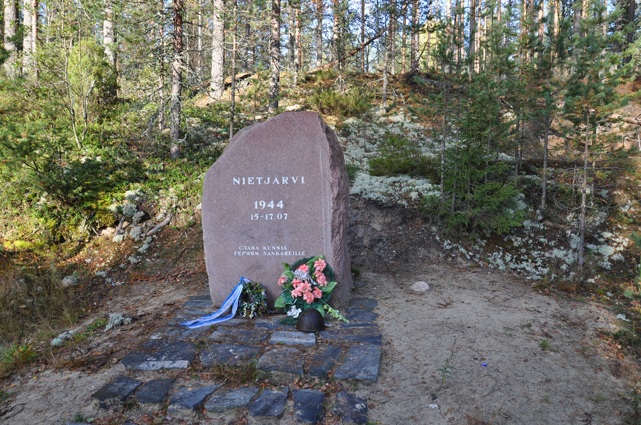 October 1, 2009. The monument to the battle on Nietjärvi Lake