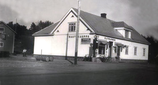 1930's. Pitkäranta. Tolonen's shop