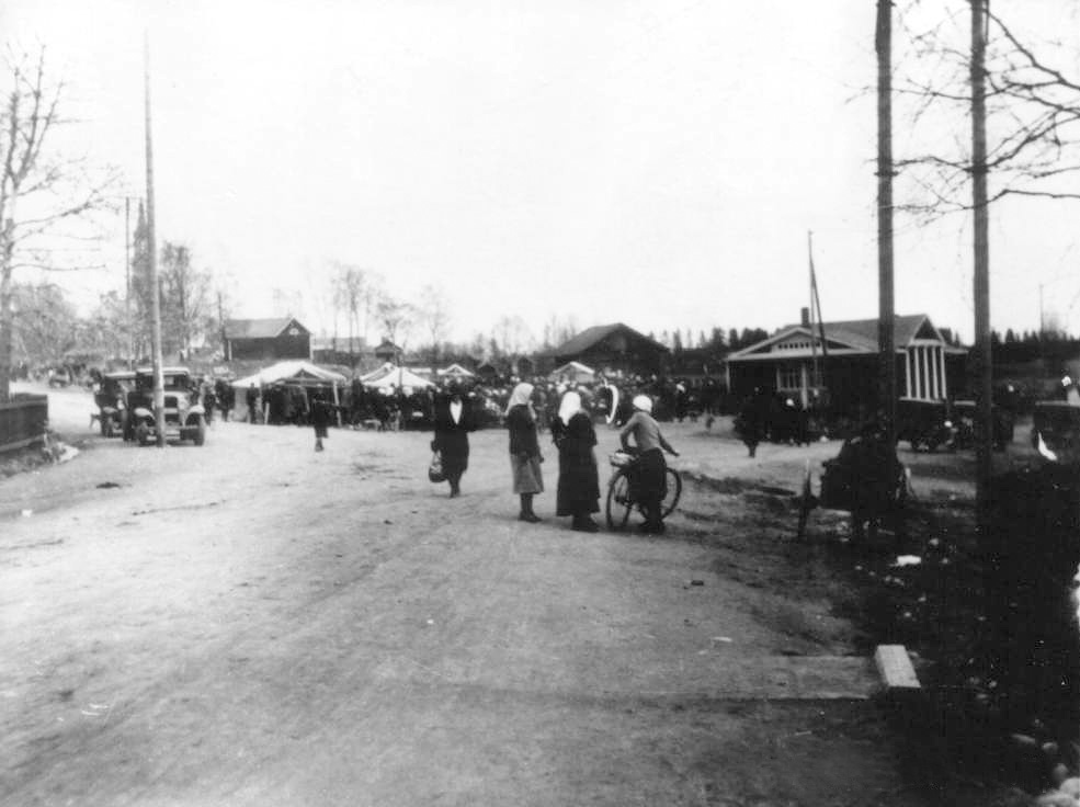 1930-luvun. Pitkäranta. Kauppatori