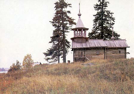 1985. Kizhi. Chapel in Vorobyi village, XVIII