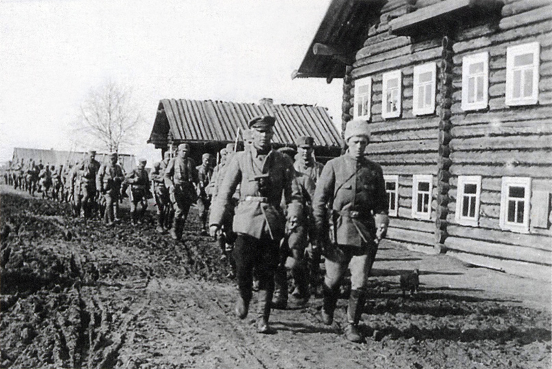 1919 год. Олонецкая добровольческая армия марширует по Пряже