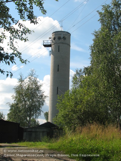 August 8, 2007. Derevjanka station. Water tower