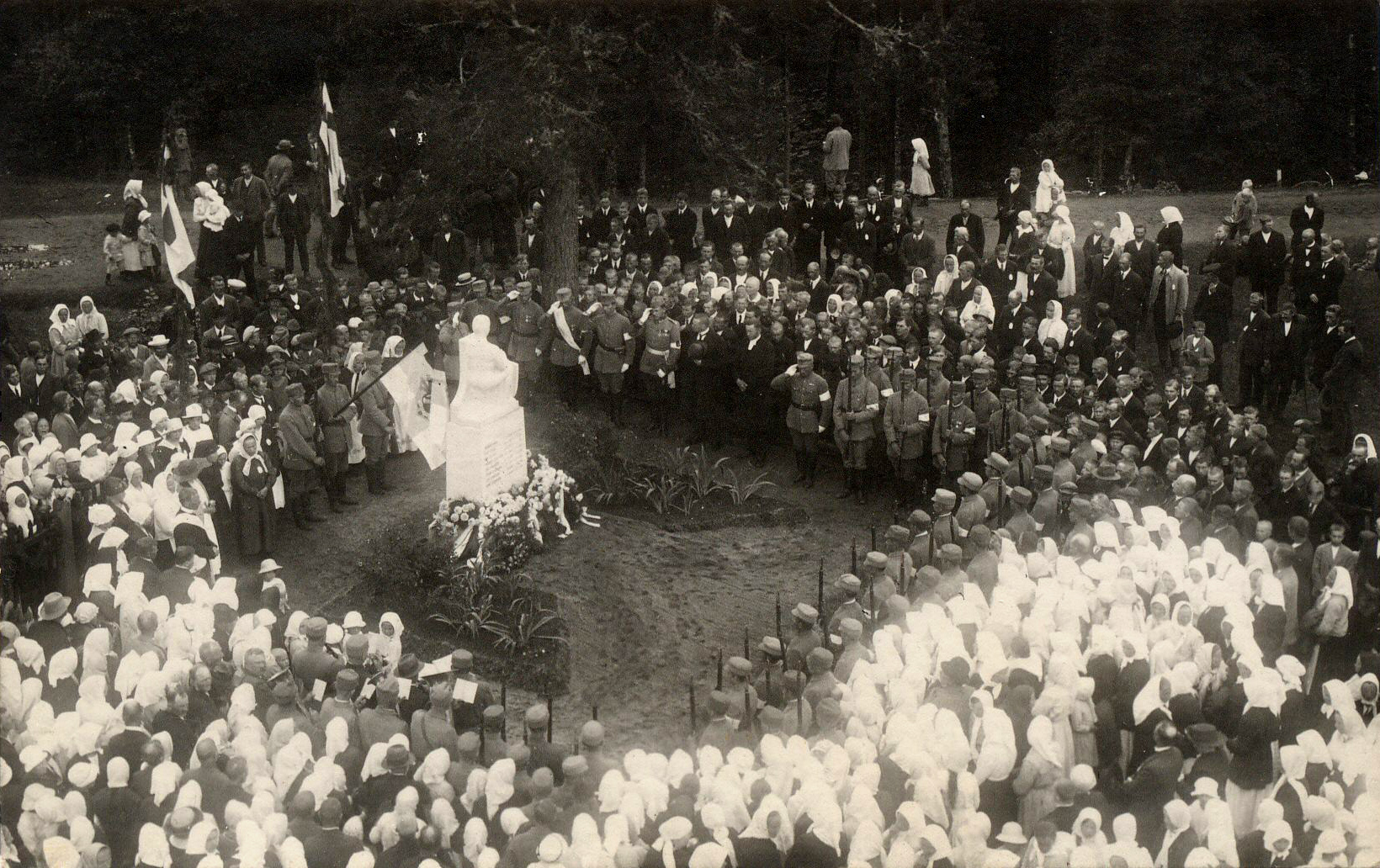 June 1921. Opening of the monument of heroes