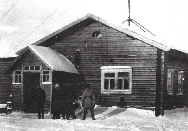 Tammikuu 1921. Repolan lennätinrakennus