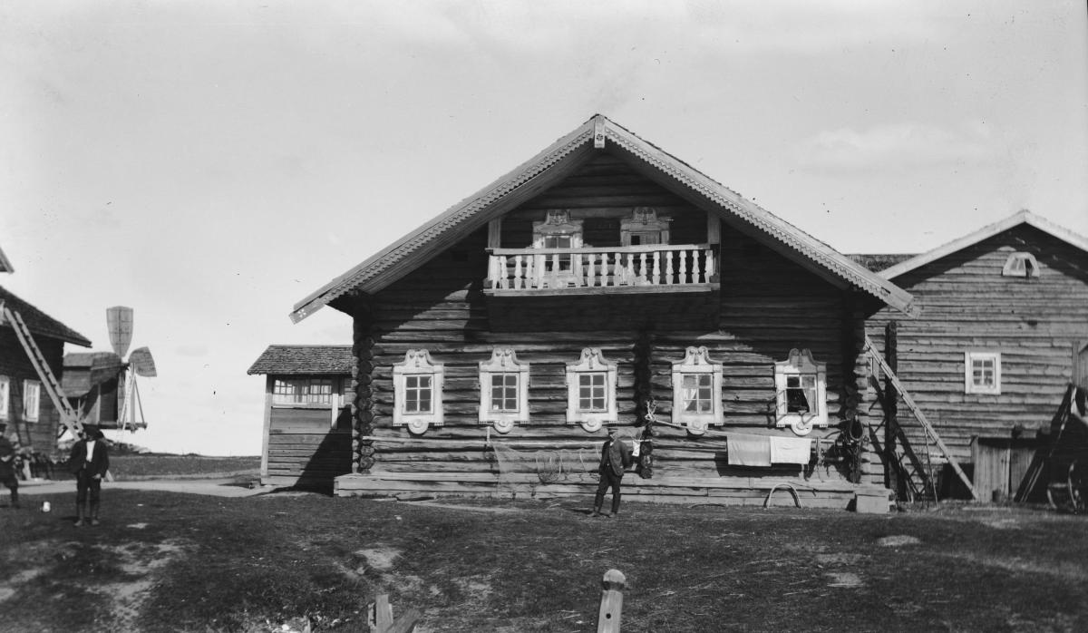 1910-luvun lopulla. Törhösen tila Repolan kirkonkylässä