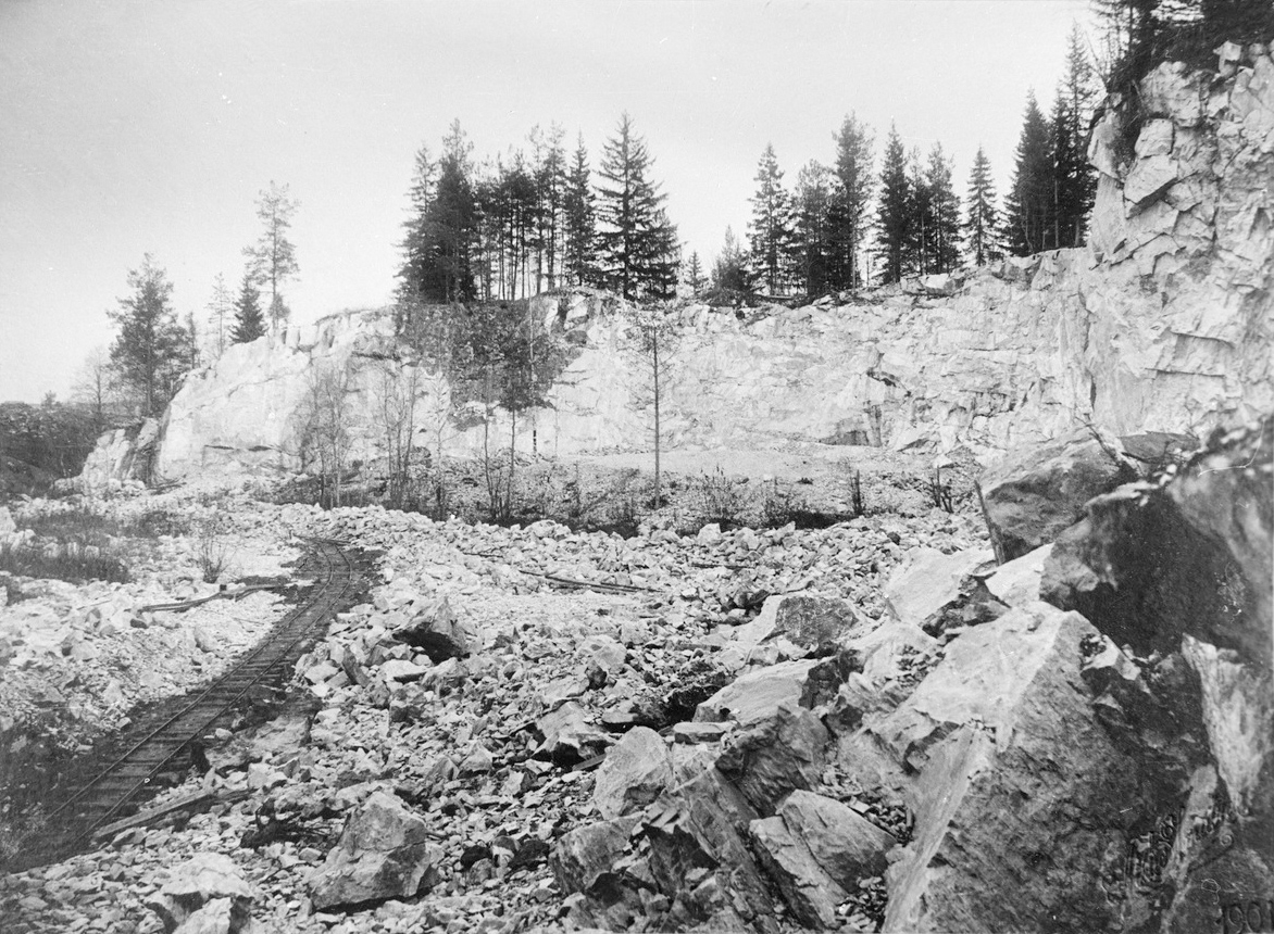 1901. Ruskeala. Limestone quarry