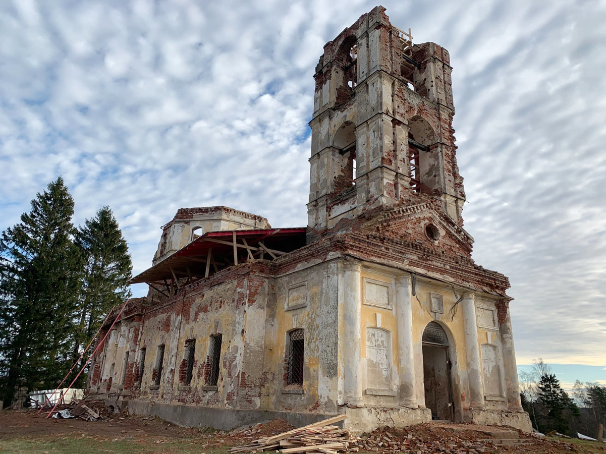 4 ноября 2020 года. Тулема. Руины православной церкви