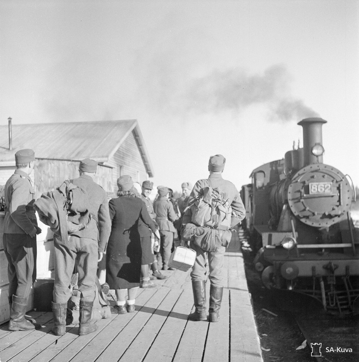 April 20, 1942. Ylä-Uuksu. Railway station