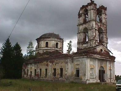 Август 1999 года. Тулема. Руины православной церкви