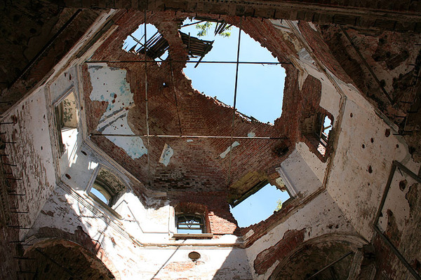June 14, 2008. Tulema. Ruins of the orthodox church