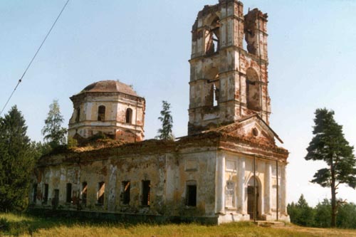 July 1999. Tulema. Ruins of the orthodox church