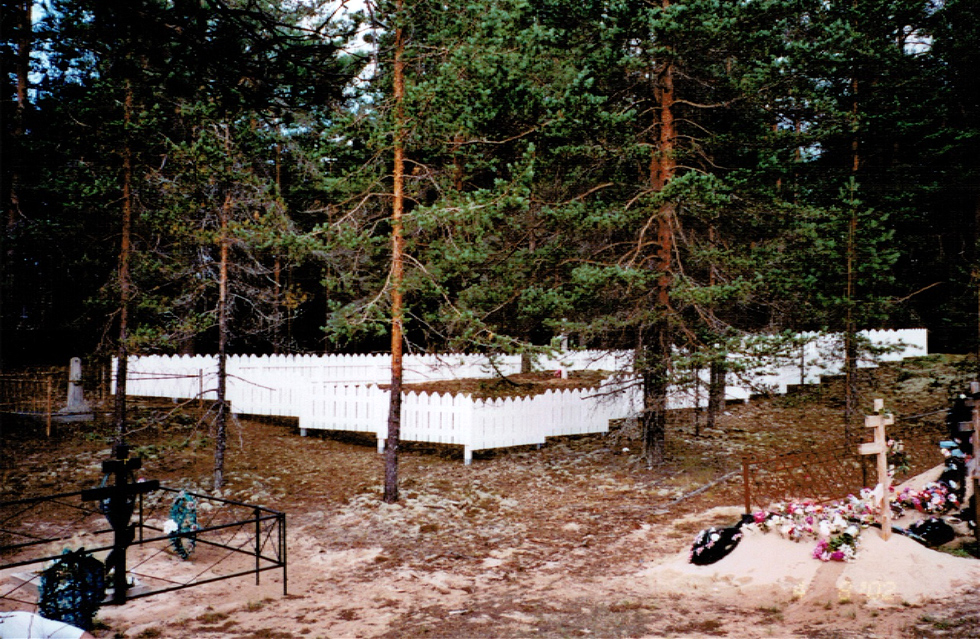 2002. Ylä-Uuksu. Place, where was cemetery of heroes of 1939-1944
